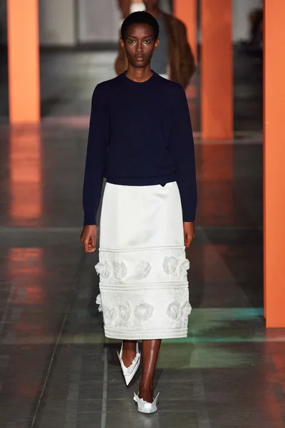 Look 2
